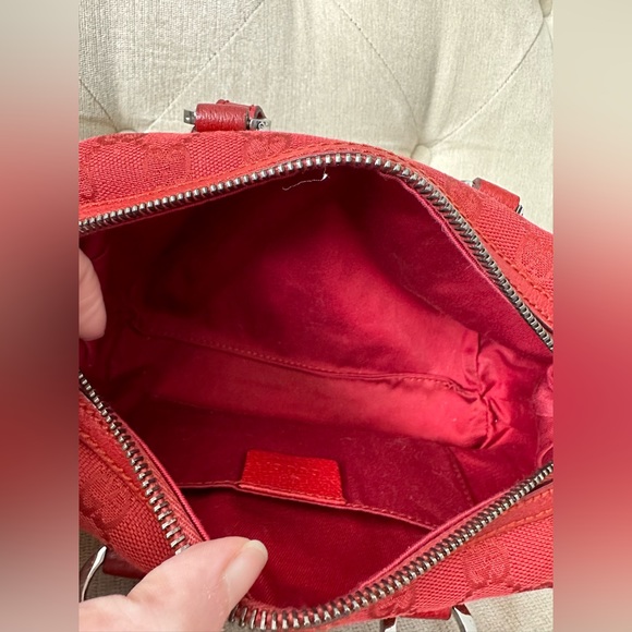 EUC Gucci mini handbag - Picture 9 of 15